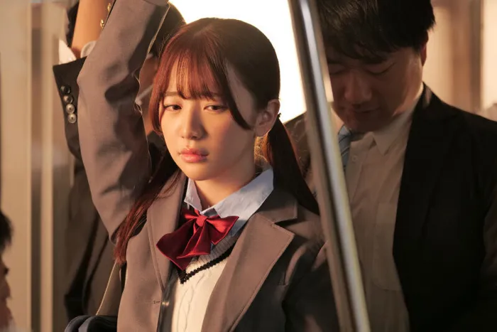 おっとり娘さんと、その元気な若手男性教師との再会が情熱を掻き立てる！刺激的な再燃の恋愛シーン