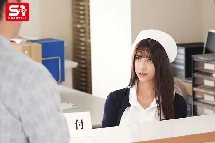 清純で真面目な美女看護師が深夜に痴漢痴漢に遭遇、最初の抵抗から抑えきれない喘息の頂点へ