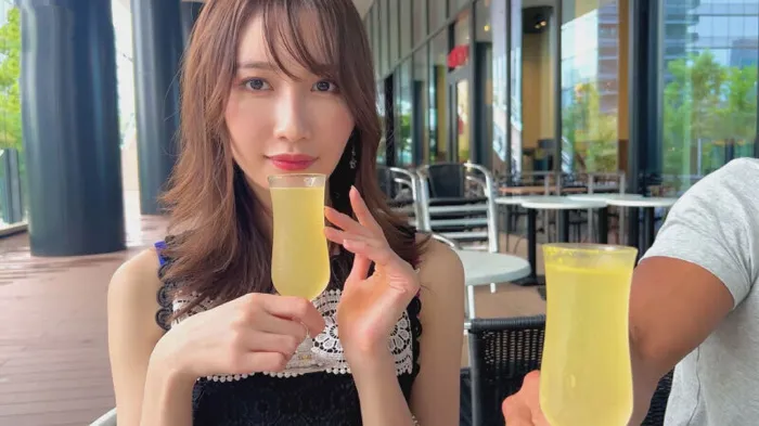 超絶美女が香槟を使って诱い、高級レストランで无套セックスを楽しめるライブ配信！【2時間】