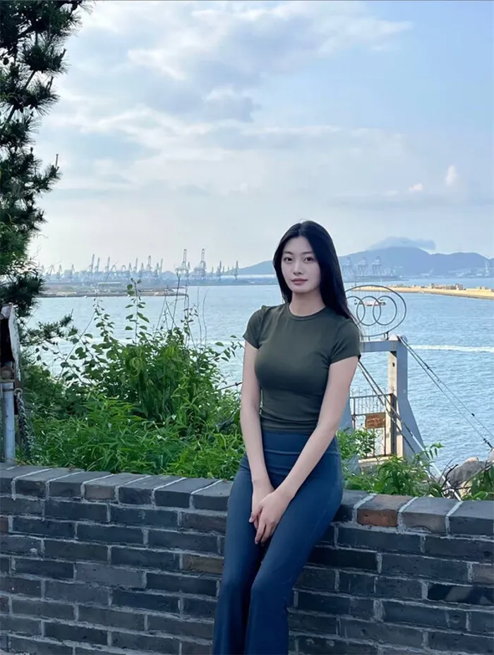S級の秘密解き【湖南省長沙】「王思媛」、反差ギャップ動画が公開！昼は優雅で夜は奔放