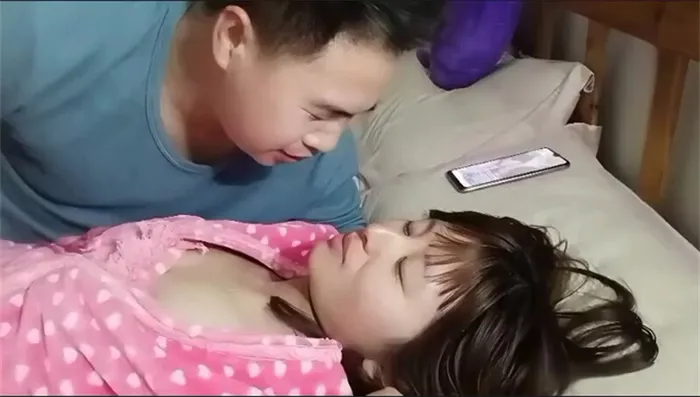 元婚を経ての美女が私を弄びながら生放送で発情無止境に激しく接する⭐小姑子必死にヒップアップしながら最後は完全内部射精へ