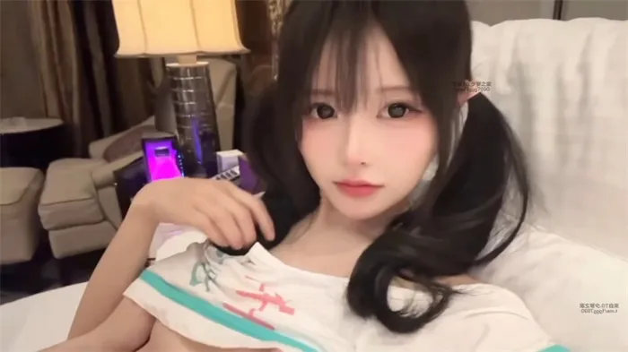 かわいいツインテールの美女、魅魔美少女【小月喵】がラブホ風に金主との露顔足交シーンを生配信！
