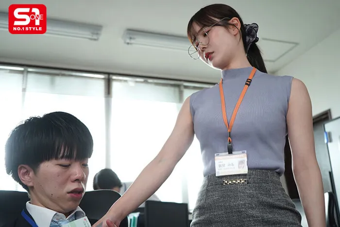 真面目な会計部先輩、ミル先生がまさかの宅配サービス（ドールメイ）で再会！